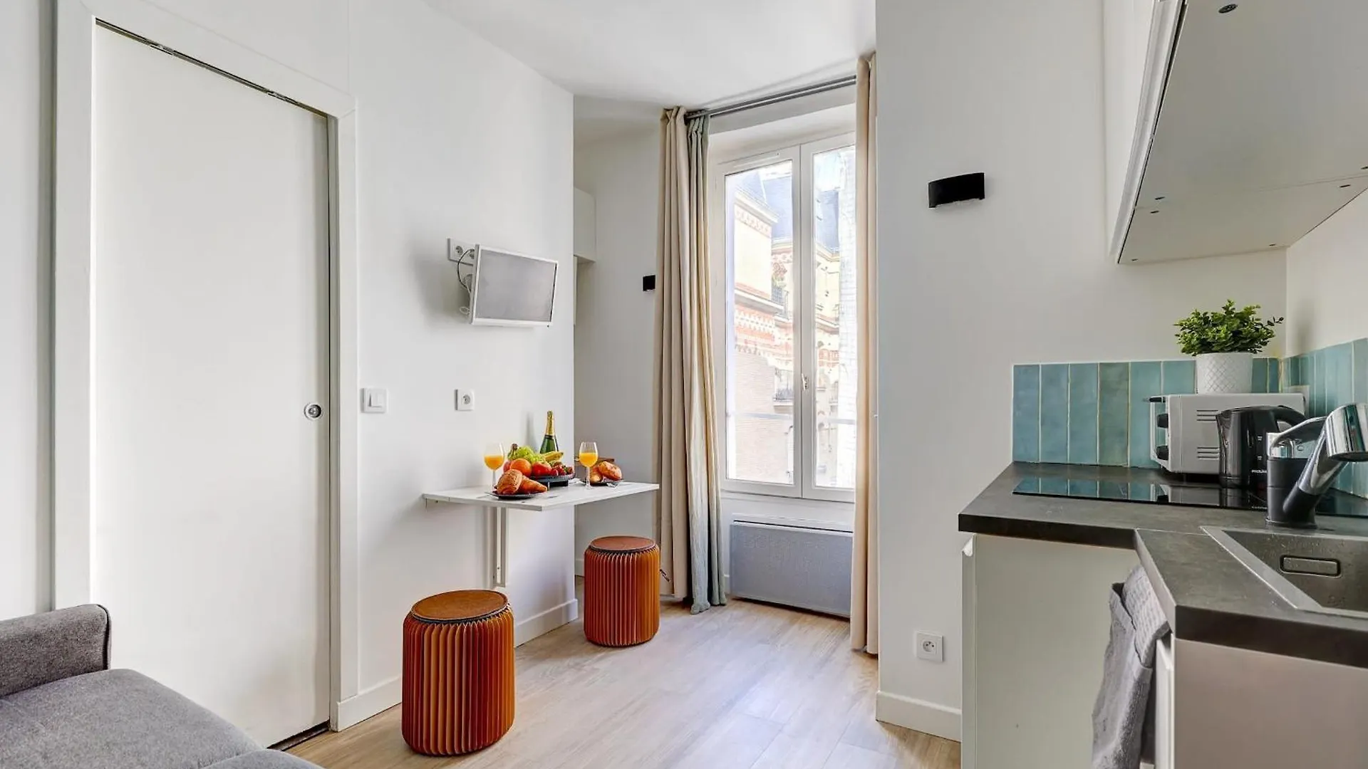 Quartier Montorgueil & Arts Et Metiers - Cityapartmentstay Paris France